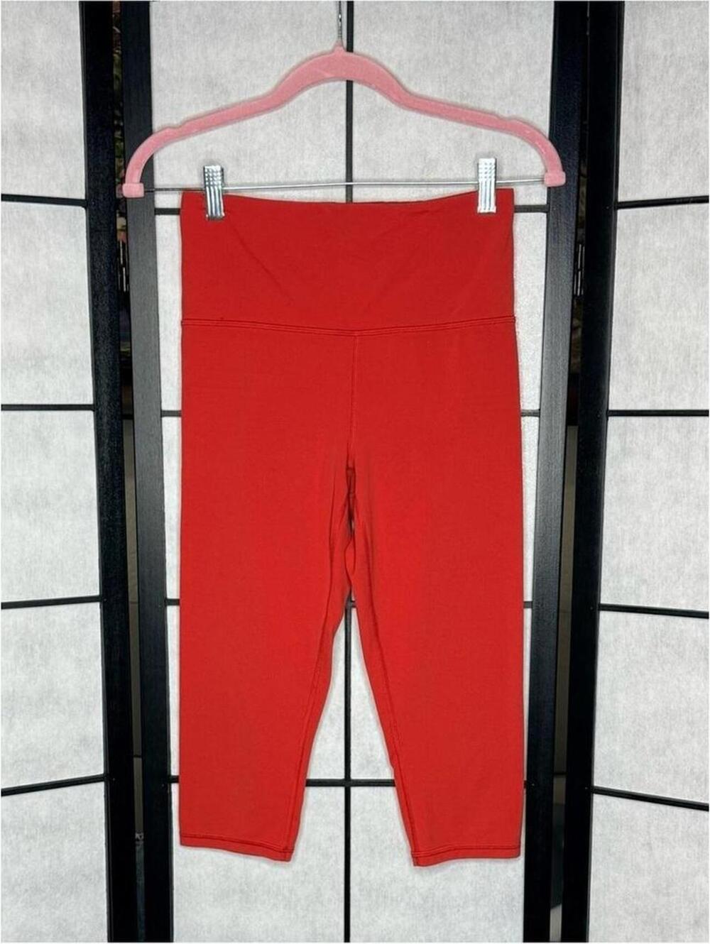 Athleta Elation High Rise Capri Leggings Red Women’s Size Smal